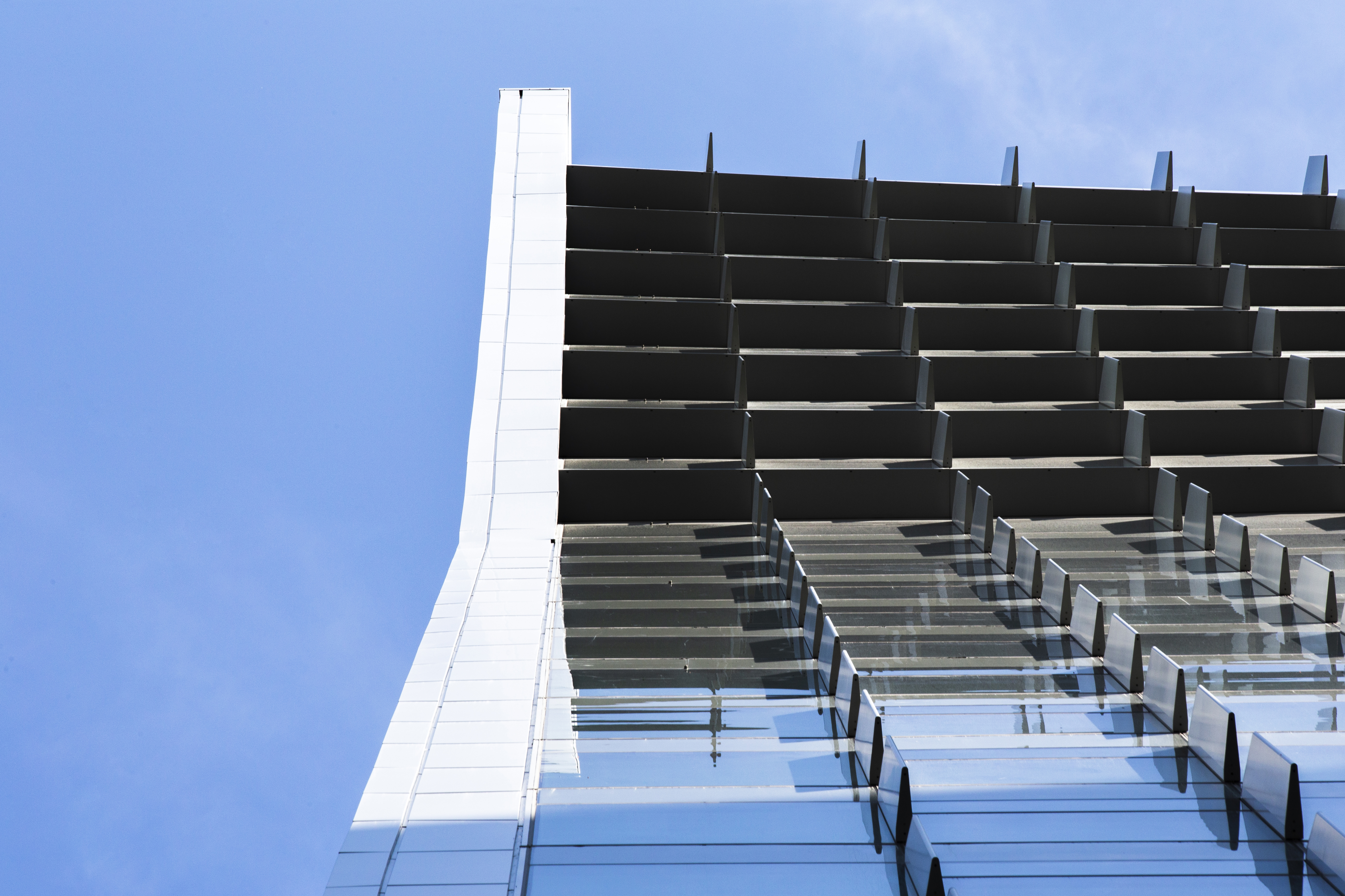 حلولنا الشاملة